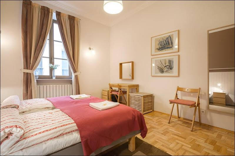 P&O Podwale Apartments Varsovie Extérieur photo